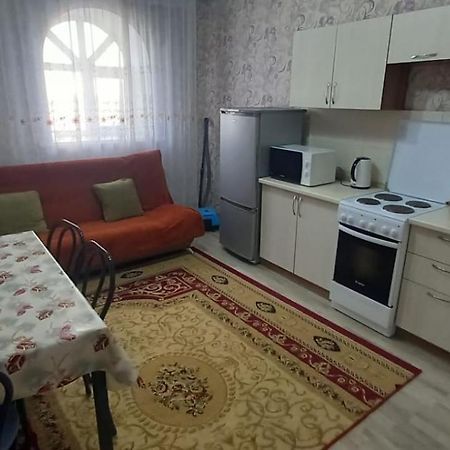 Уютная Квартира Комфорт Класса76 Akmola Esterno foto