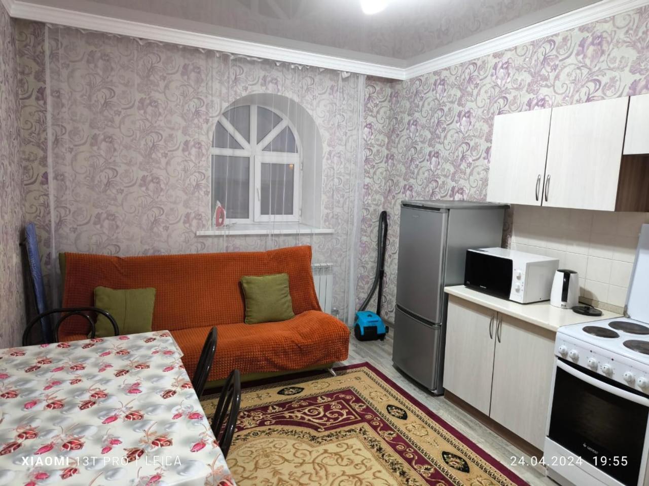 Уютная Квартира Комфорт Класса76 Akmola Esterno foto